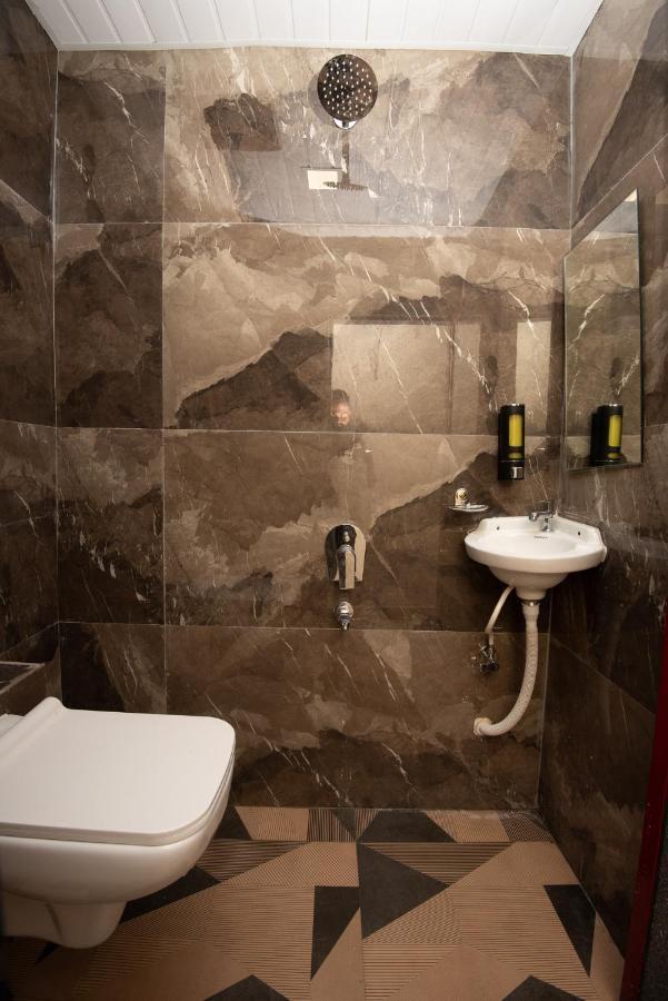 Hotel Priceless Suite Bombay Exhibition Centre Goregaon West Bombay Exterior foto